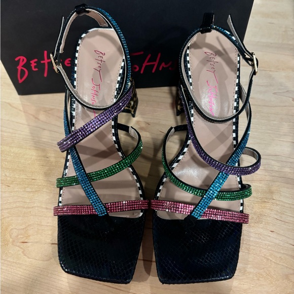 BETSEY JOHNSON Graviti embellished leopard print block heel sandal size 9 - Picture 3 of 7